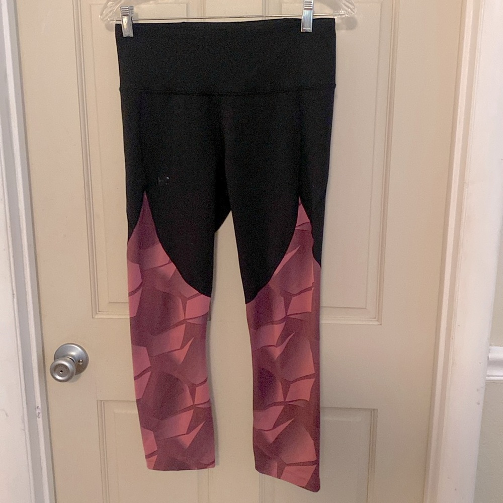 Under Armour UA Heatgear Reflect Hi-Rise Crop Black Capri size M